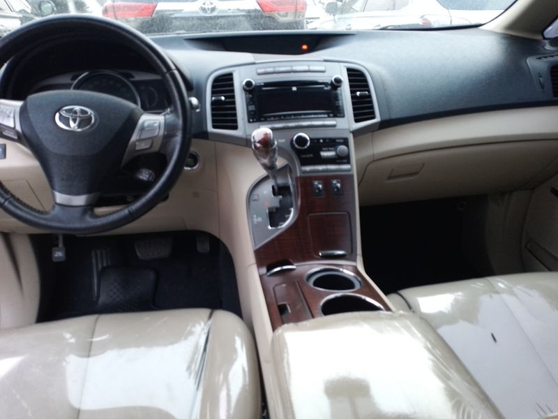 Thumbnail 7 of 2011 Toyota Venza